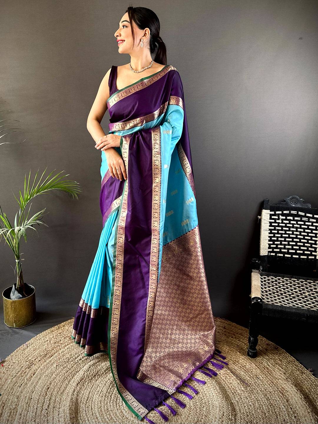 Ethereal Sky Gadhwal Soft Silk Pattu Saree