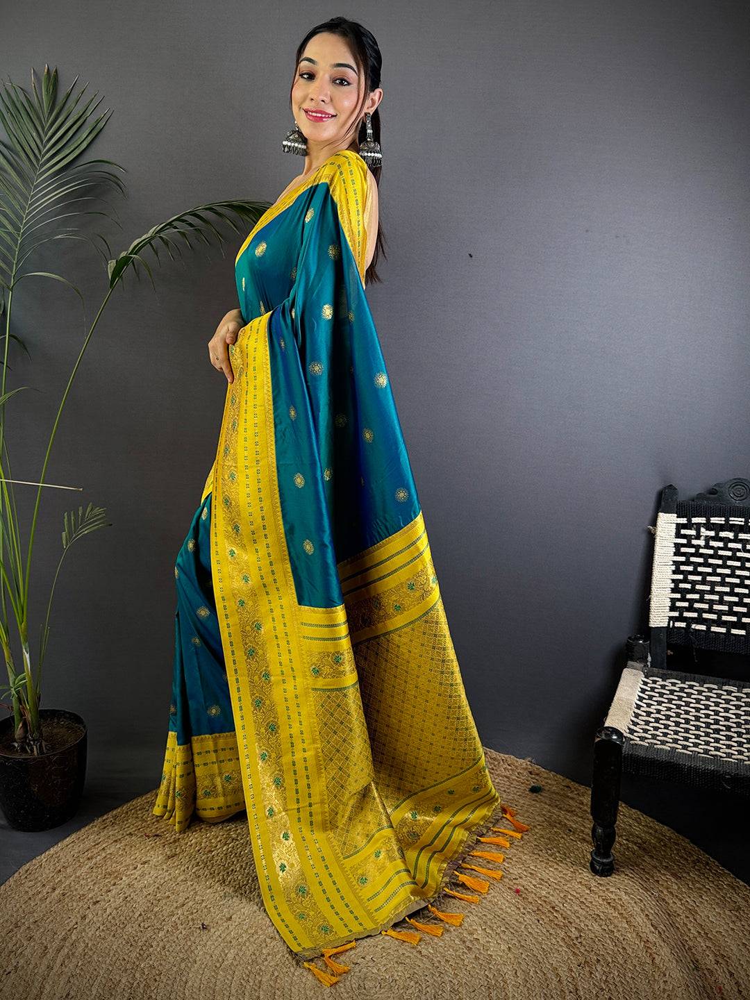 Radiant Feather Dubal Tone Soft Silk Pattu Saree