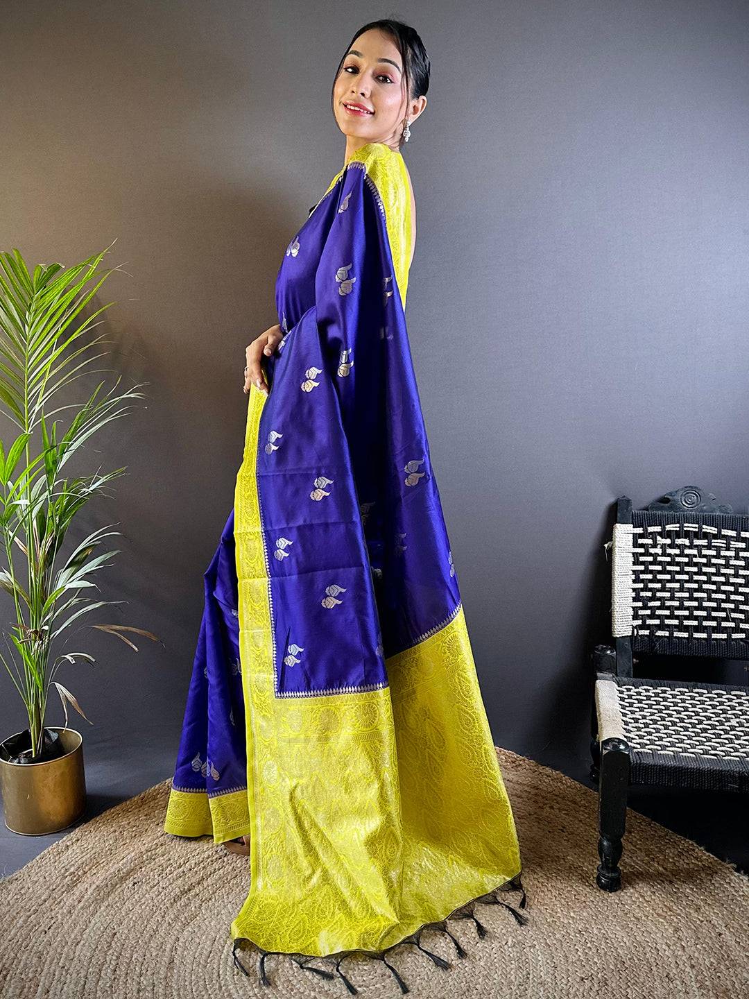 Elegant Purple Silk Pattu Saree With Gold Zari Accents