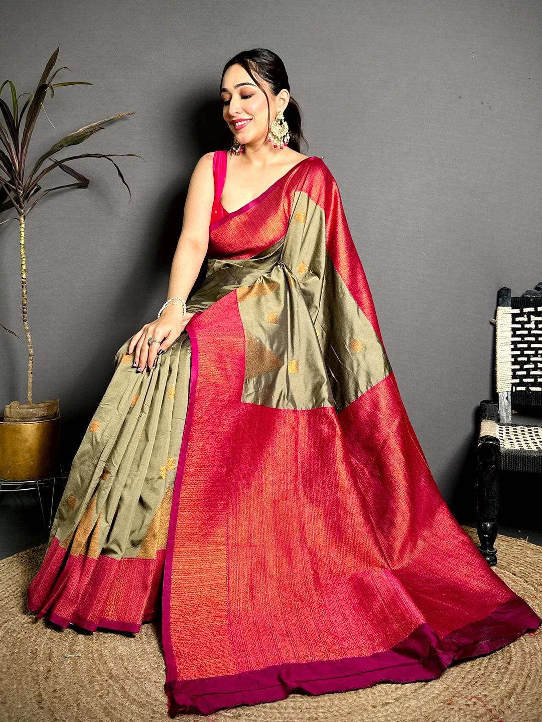 Olive Green Soft Silk Kanjivaram Pattu Saree
