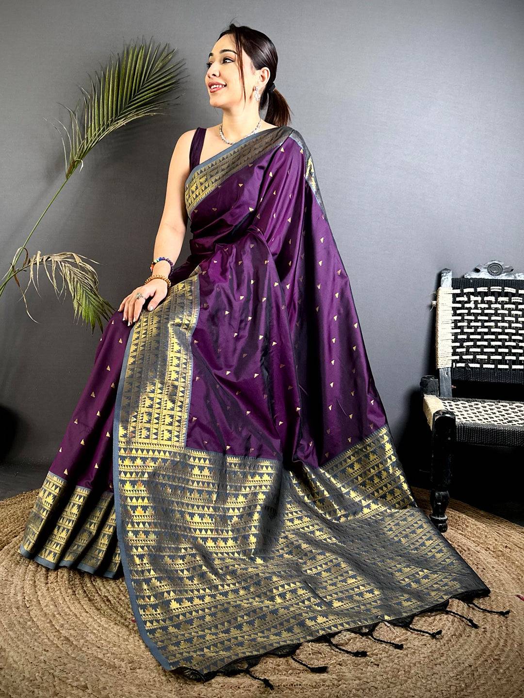Royal Temple Butti Soft Silk Pattu Saree