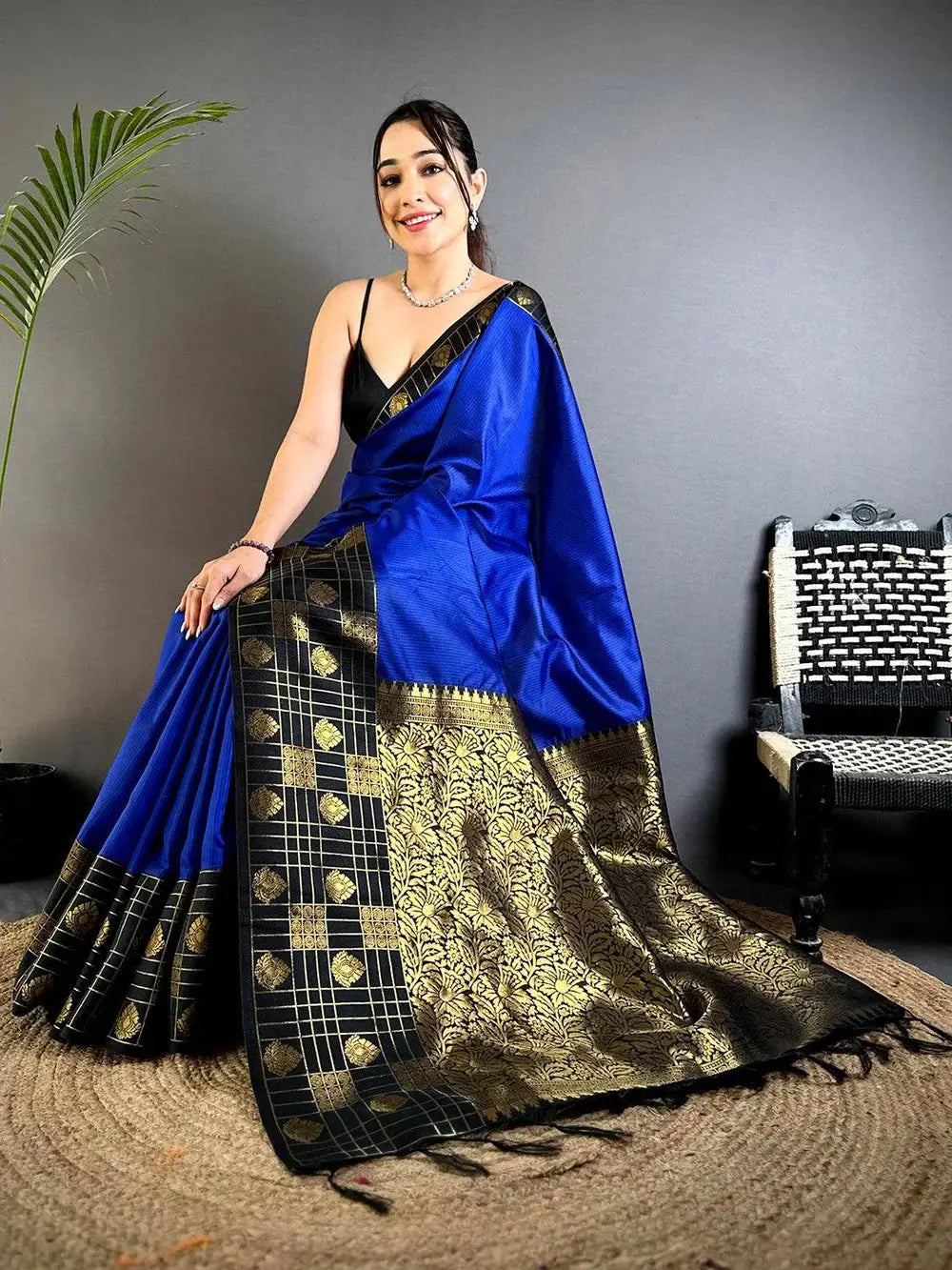 Black Gadwal Border Banarasi Katan Pattu Saree