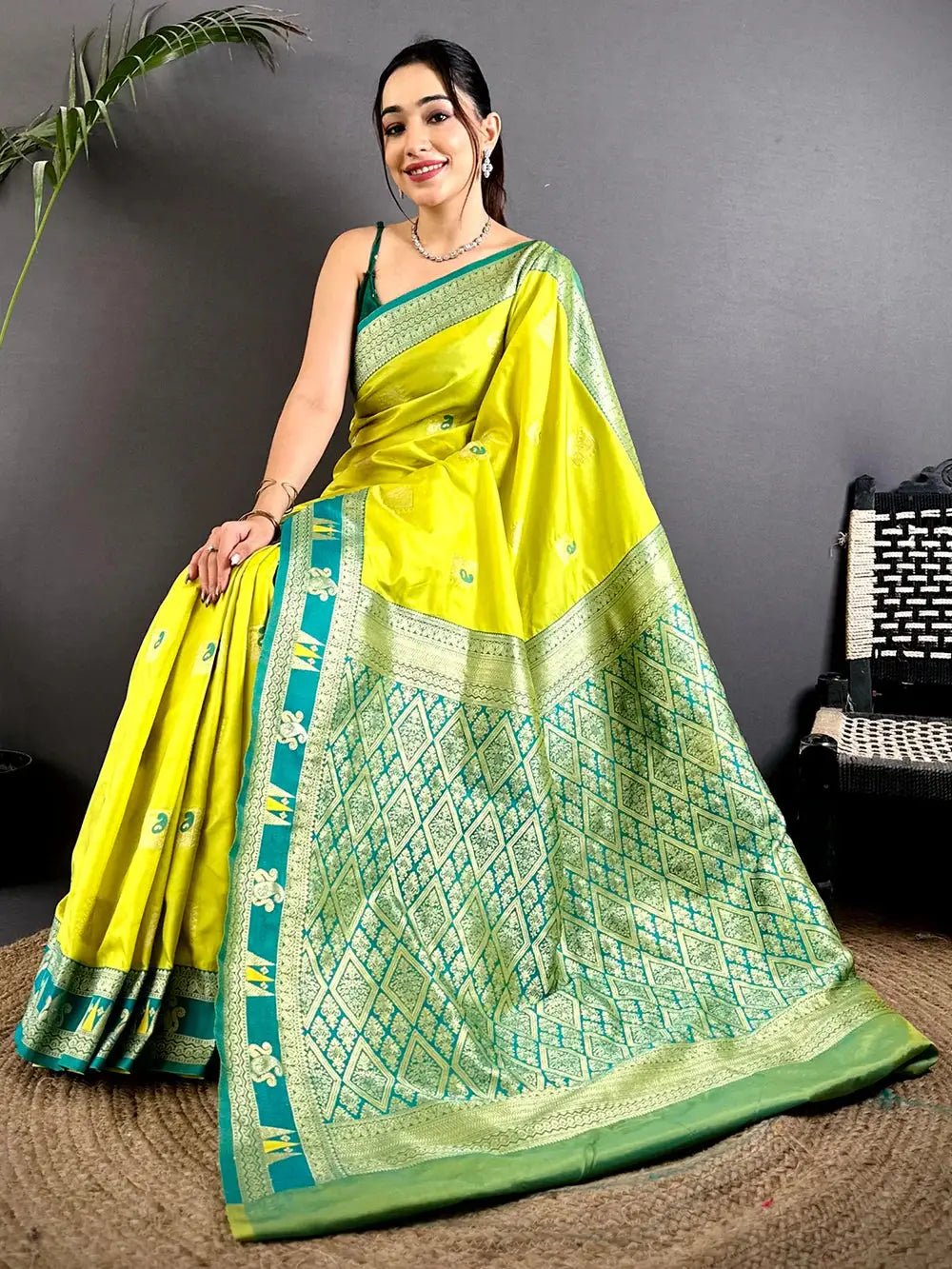 Lime Green Soft Silk Kanjivaram Pattu Saree