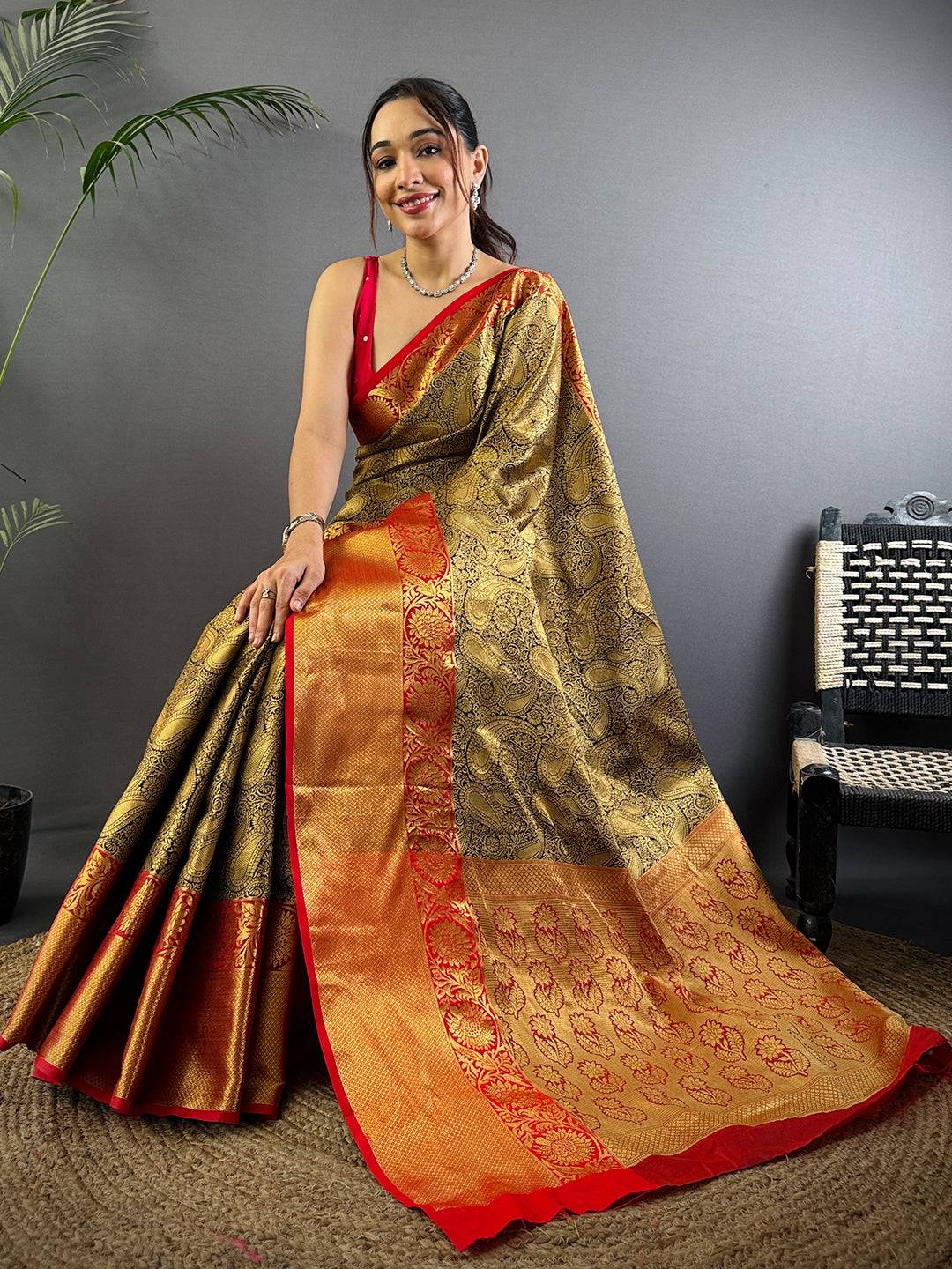 Black Radiance Banarasi Katan Silk Pattu Saree
