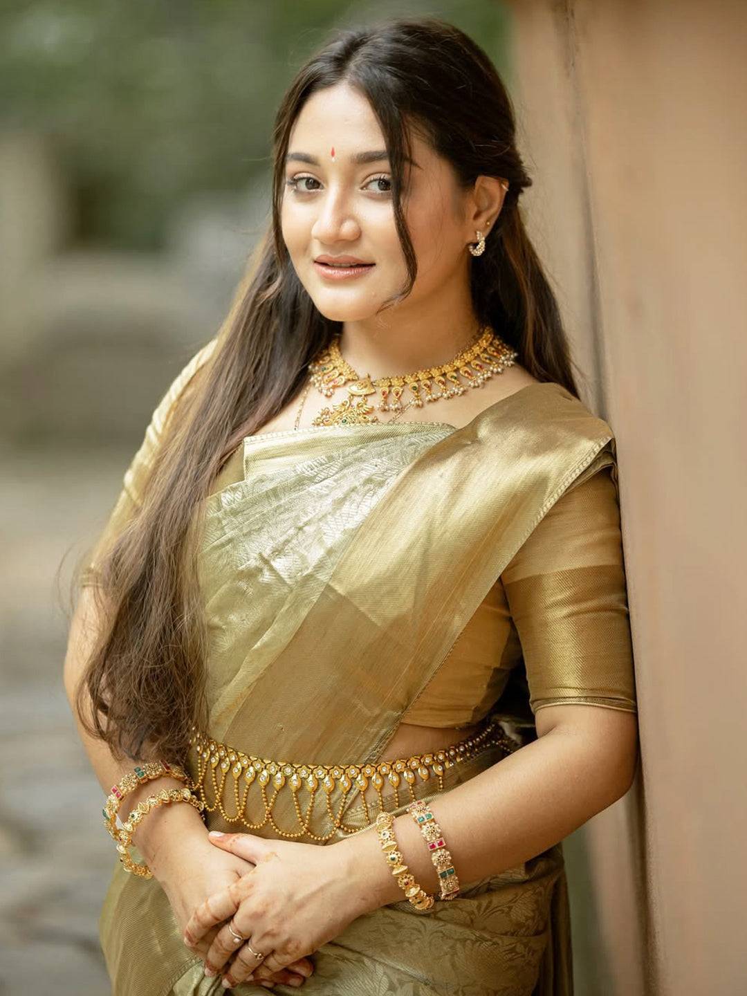 Regal Gold Kanjivaram Tissue Pattu Saree