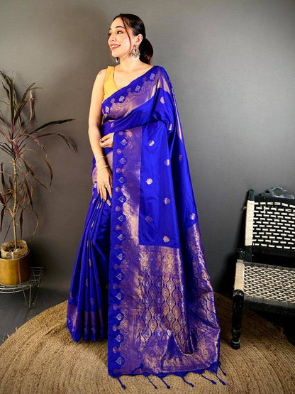 Classic Gold Woven Pallu Contrast Border Pattu Saree