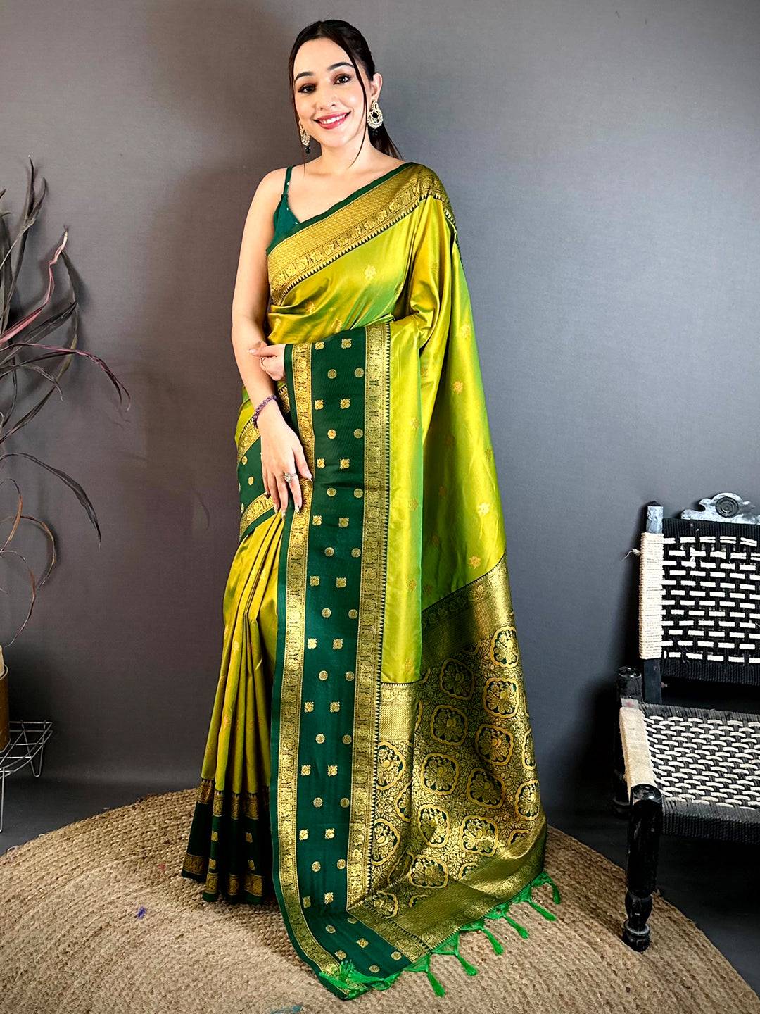 Royal Weave Soft Silk Big Border Pattu Saree