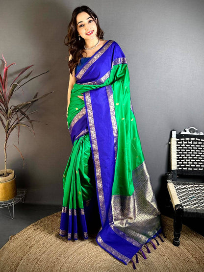 Emerald Green Dual Tone Gadwal Pattu Saree