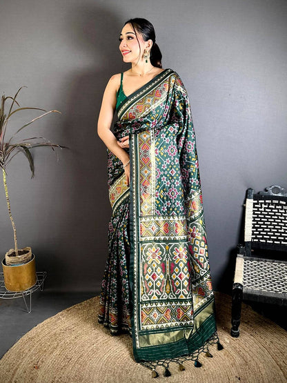 Green Patola Weaving Semi Silk Pattu Saree