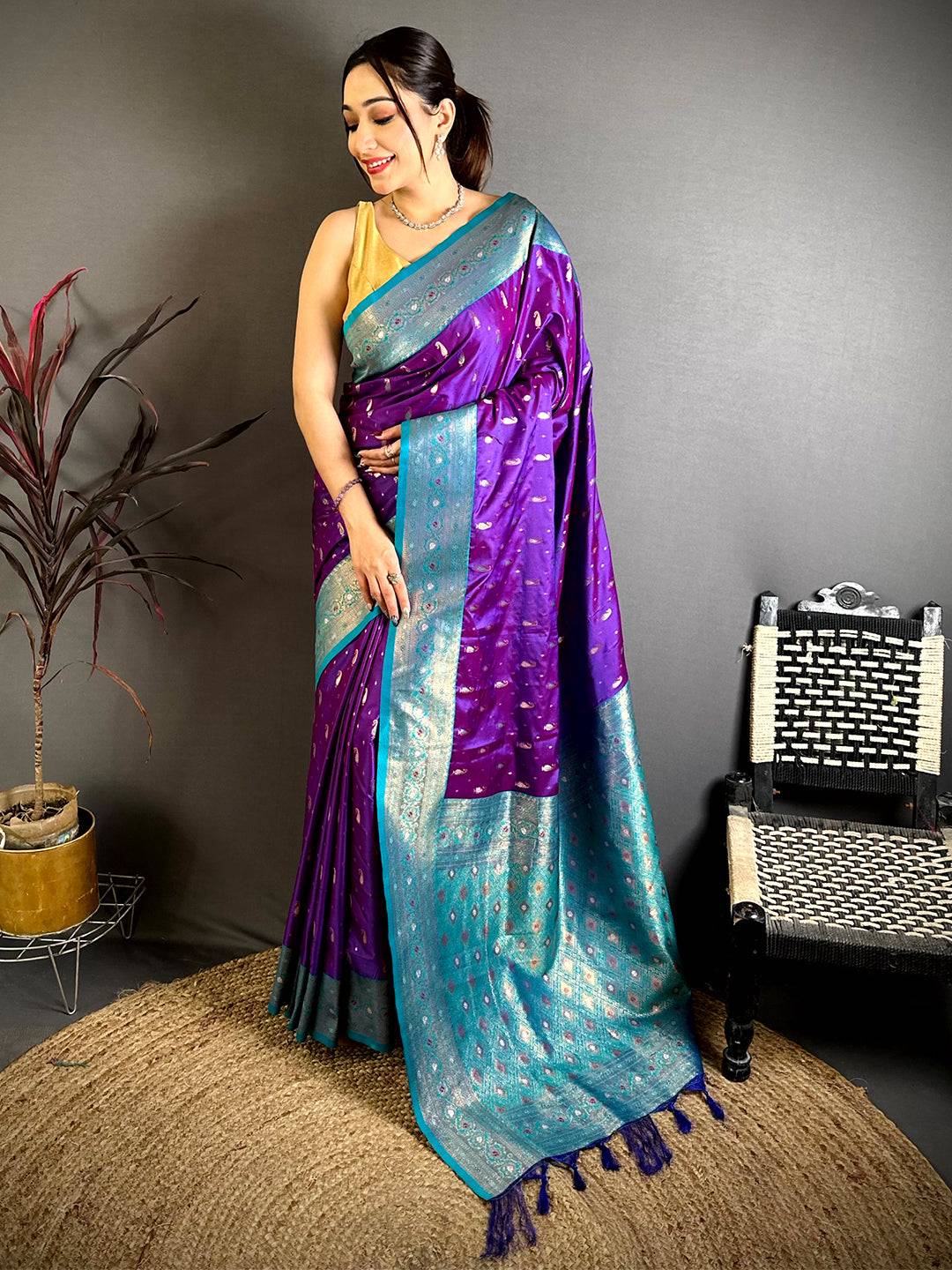 Vibrant Dual Shade Kanjivaram Pattu Saree