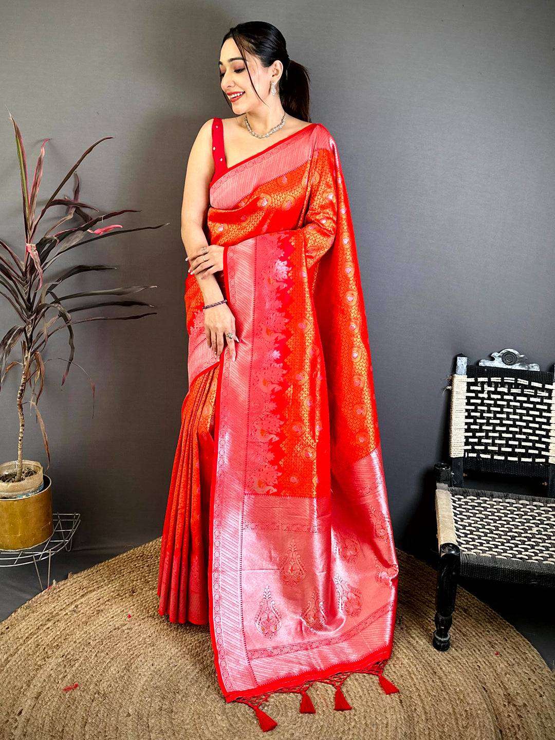 Heritage Red Gold Zari Kanjivaram Pattu Saree