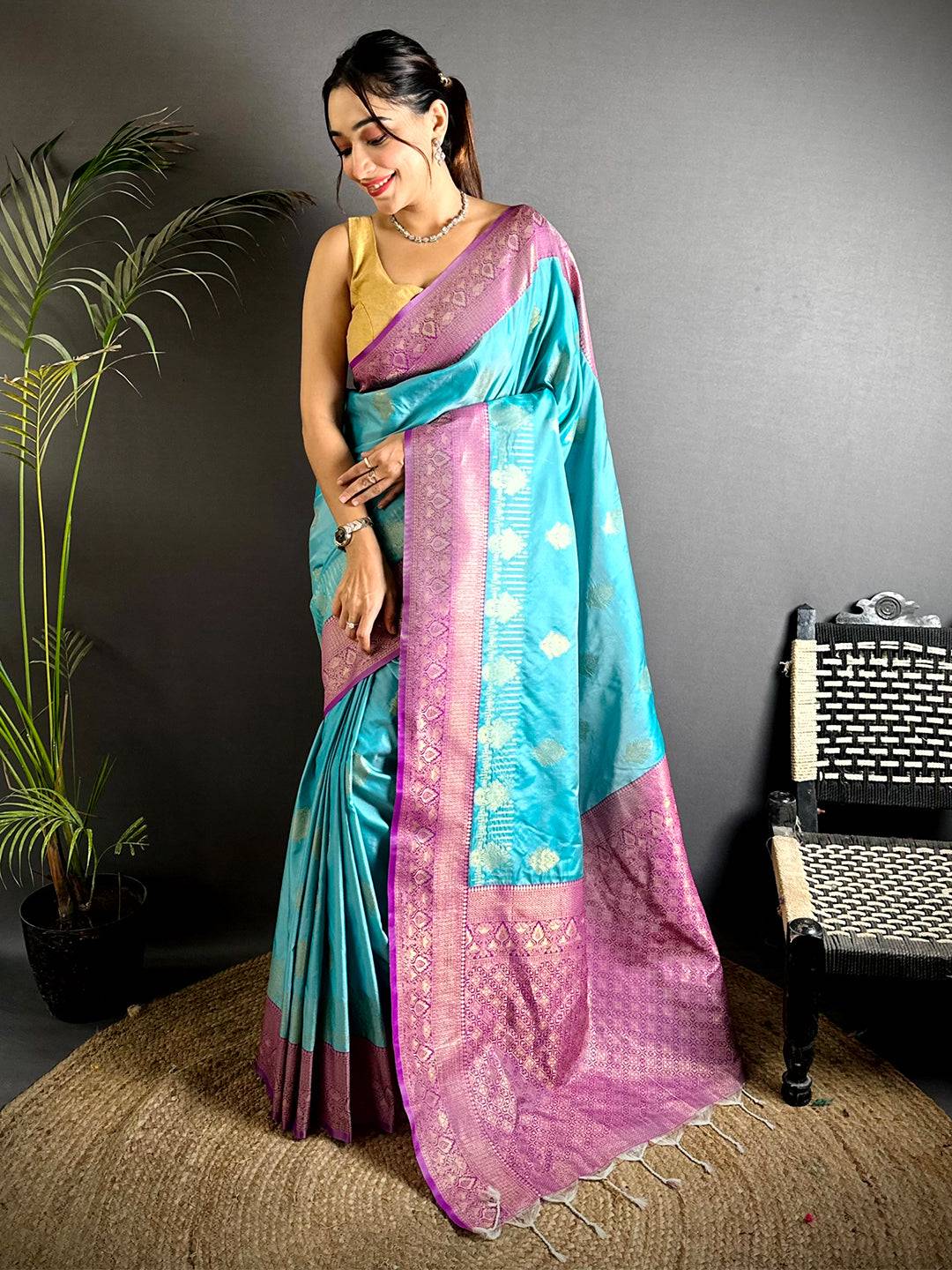 Soft Silk Bali Jewellery Zari Butta Pattu Saree
