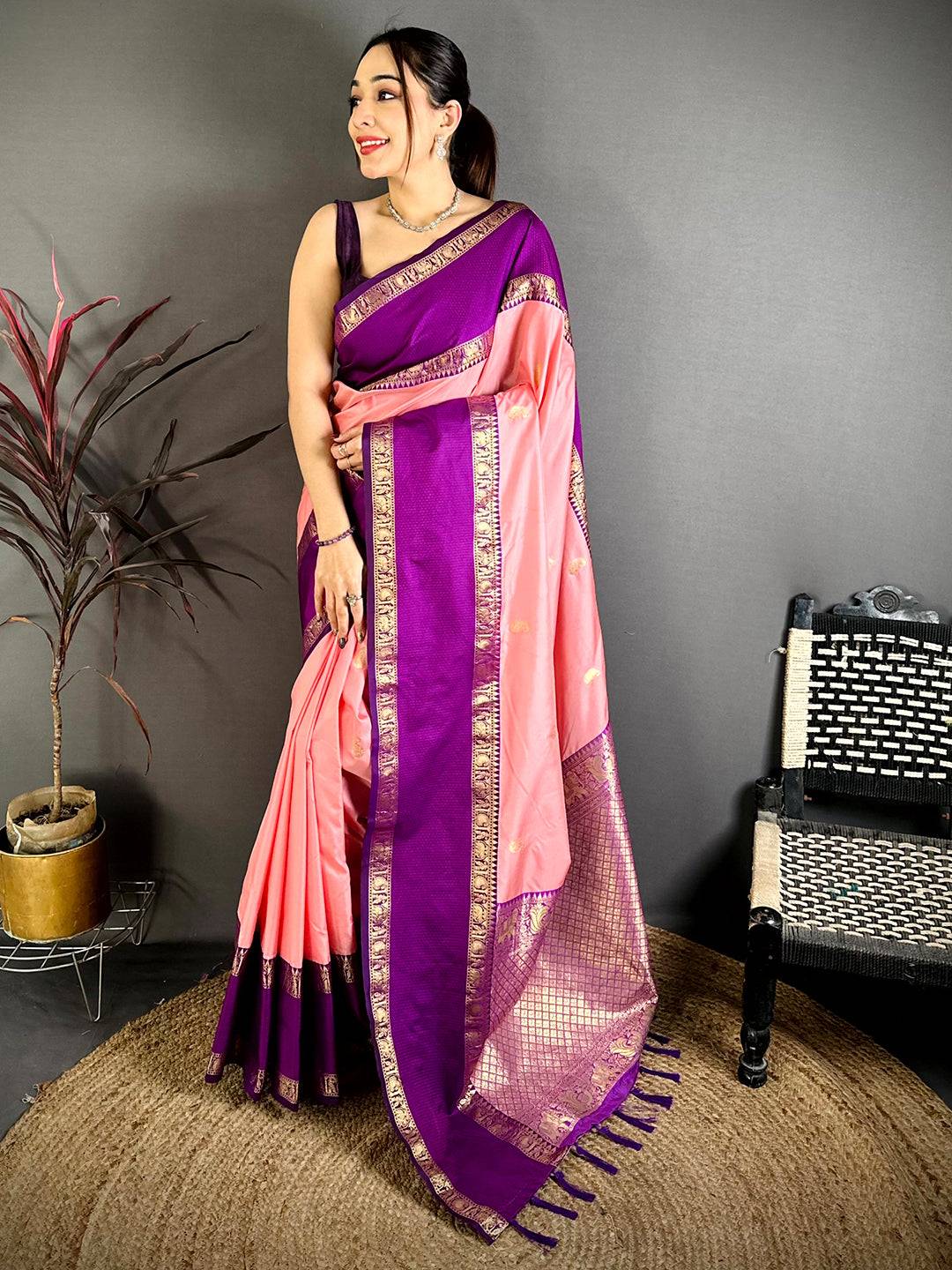 Peach Gadwal Pure Soft Silk Pattu Saree