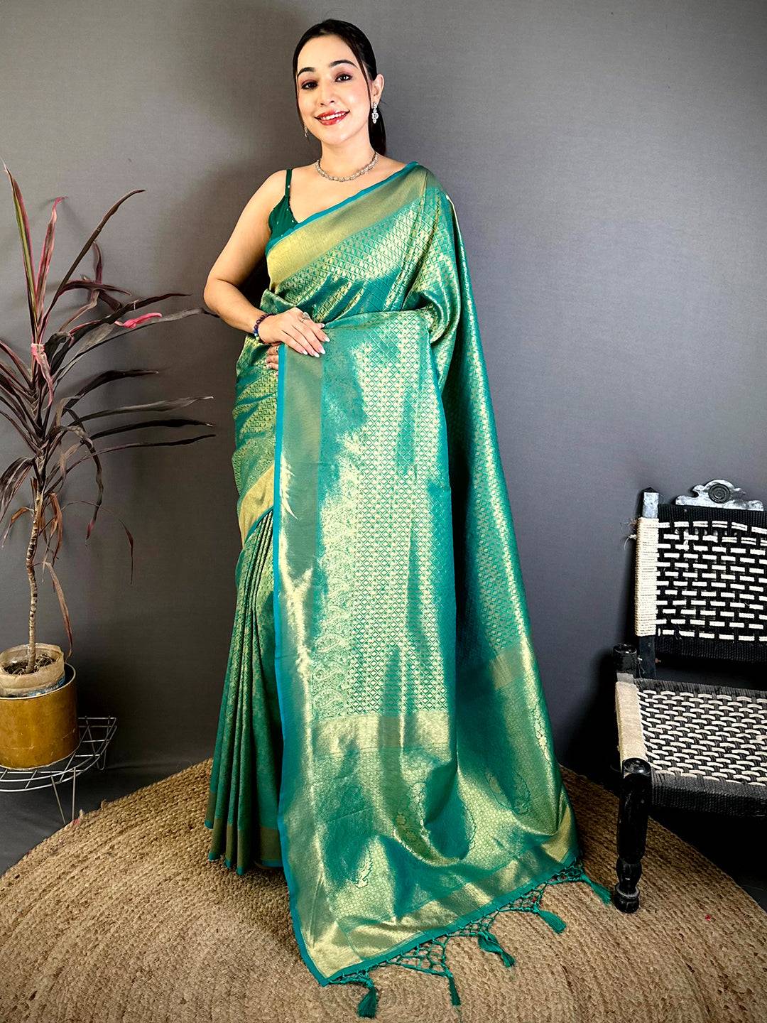 Radiant Teal Kanjivaram Zari Silk Pattu Saree