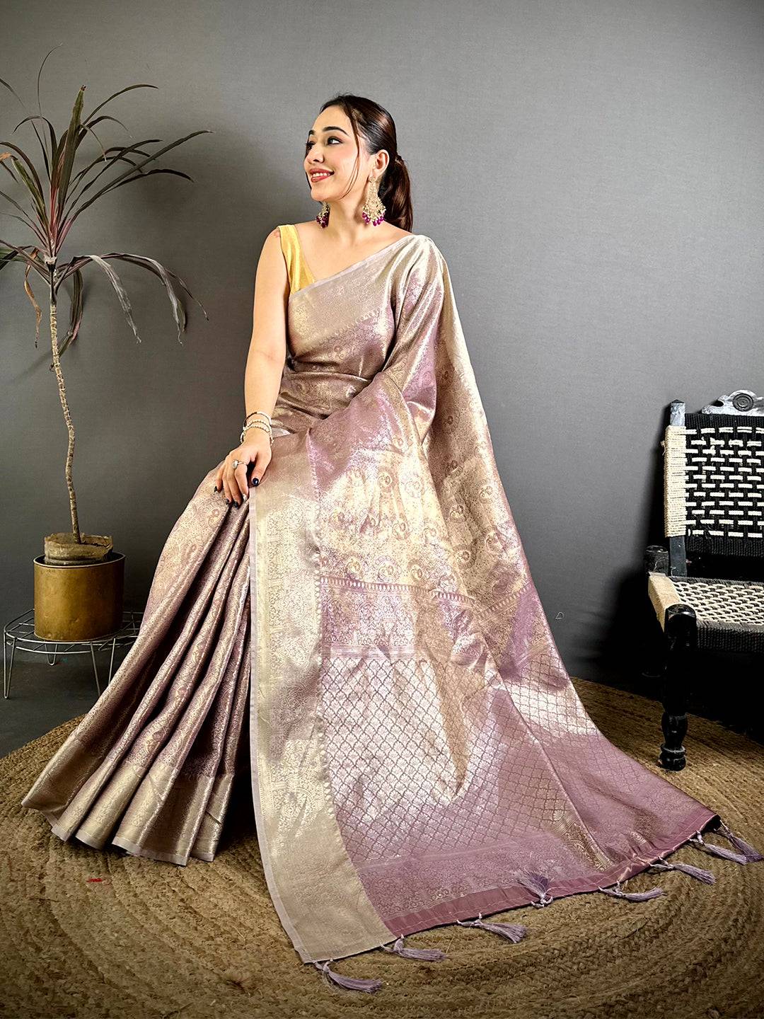 Royal Kanjivaram Zari Tissue Pattu Saree