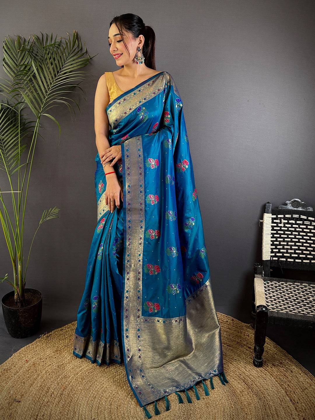 Sky Soft Silk Flowerport Minakari Pattu Saree