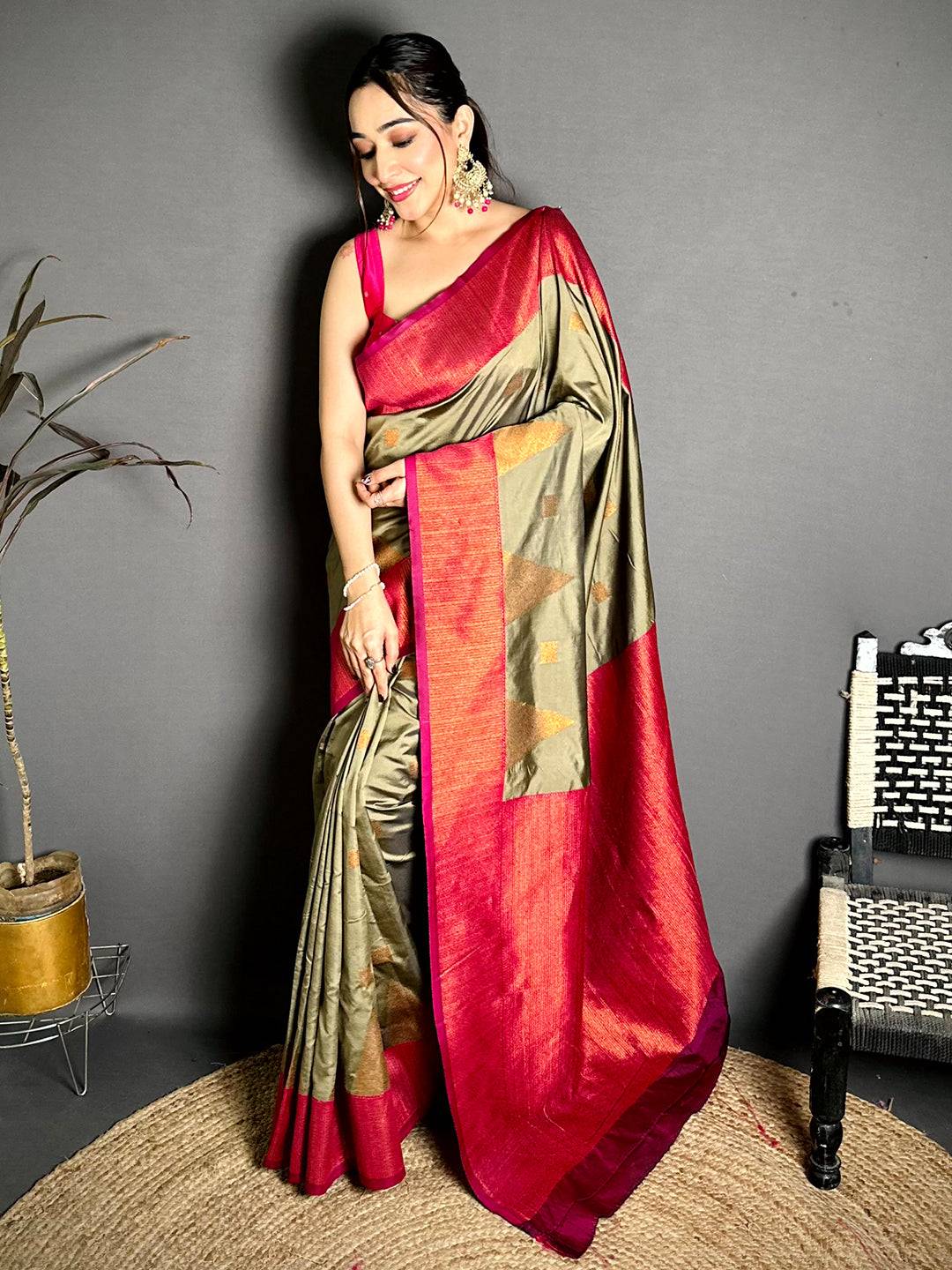 Olive Green Soft Silk Kanjivaram Pattu Saree