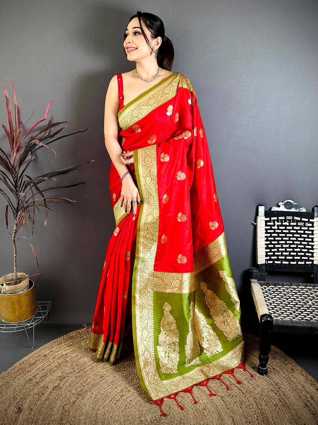 Royal Red Soft Silk Gadwal Pattu Saree
