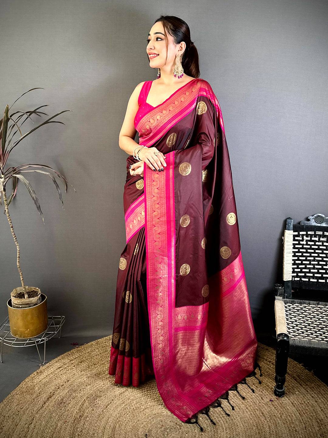 Elegant Peacock Motif Soft Silk Pattu Saree