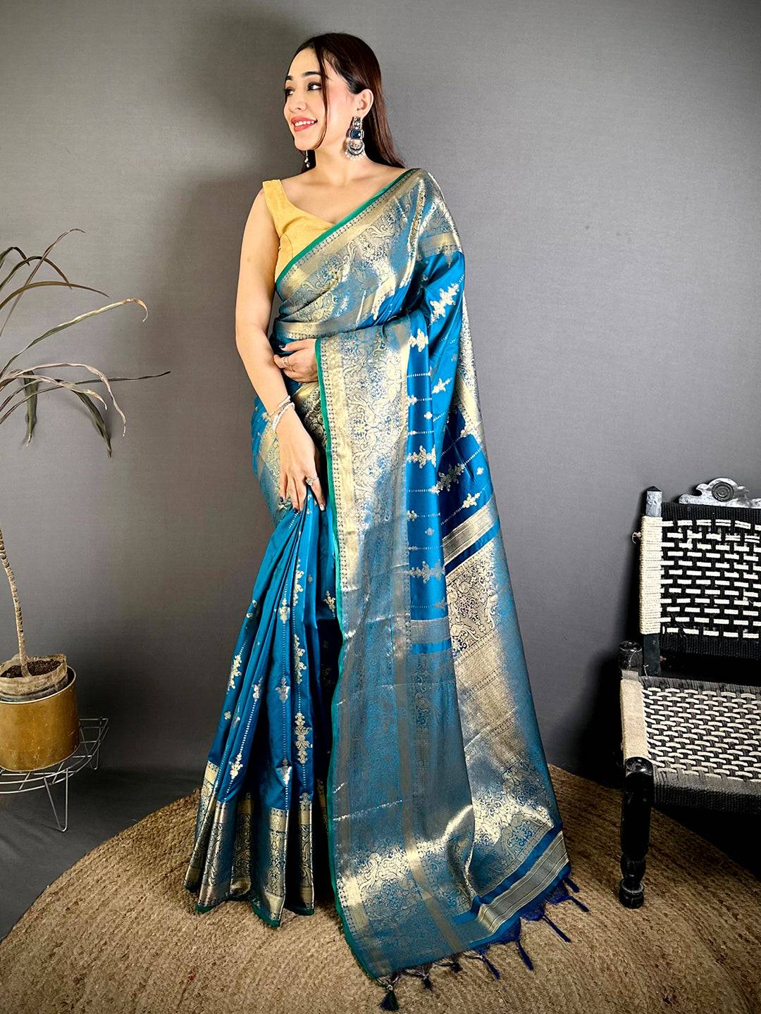 Regal Banarasi Katan Big Zari Border Pattu Saree