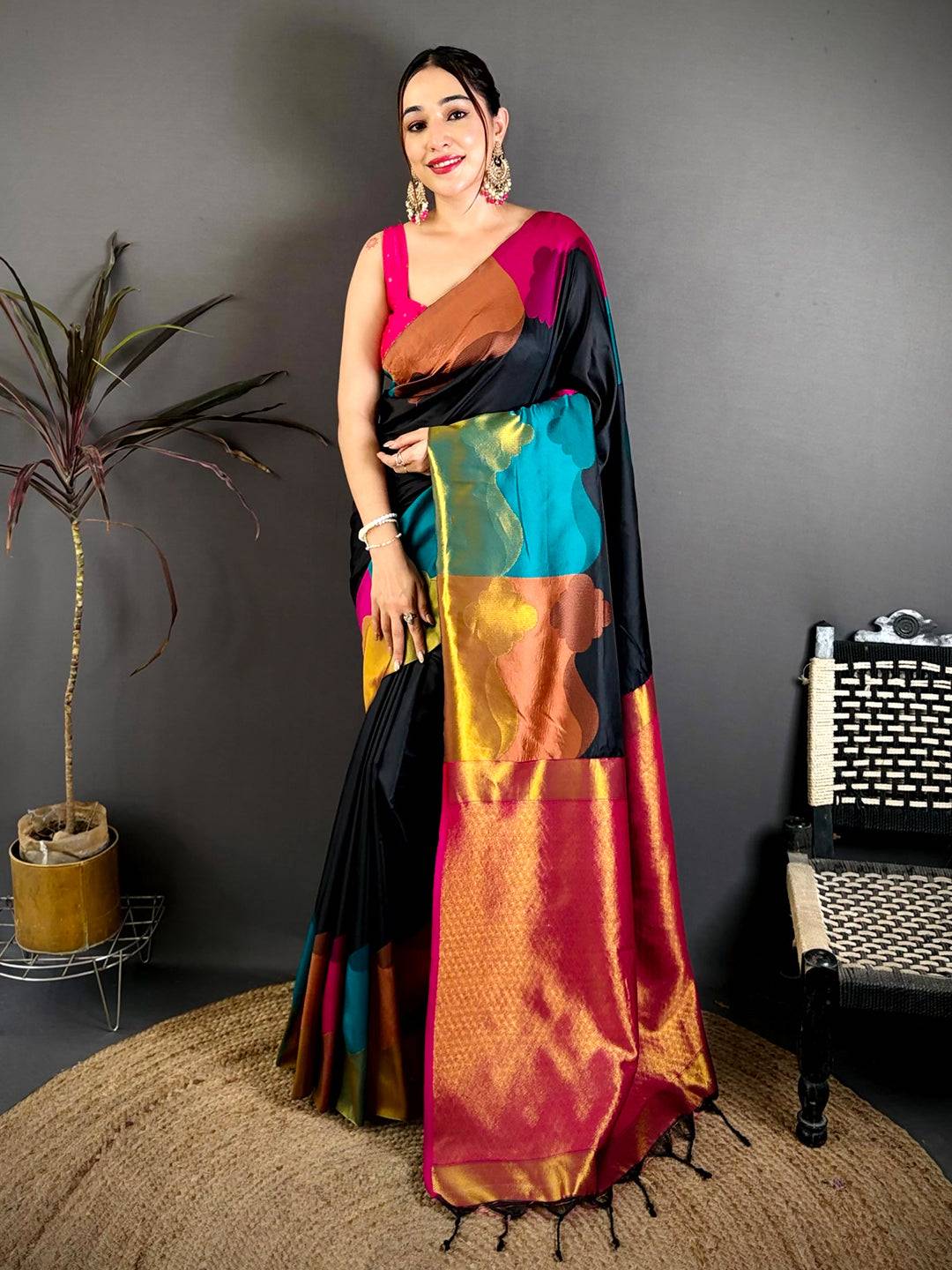 Soft Silk Colourblock Zari Weaving Pattu Saree