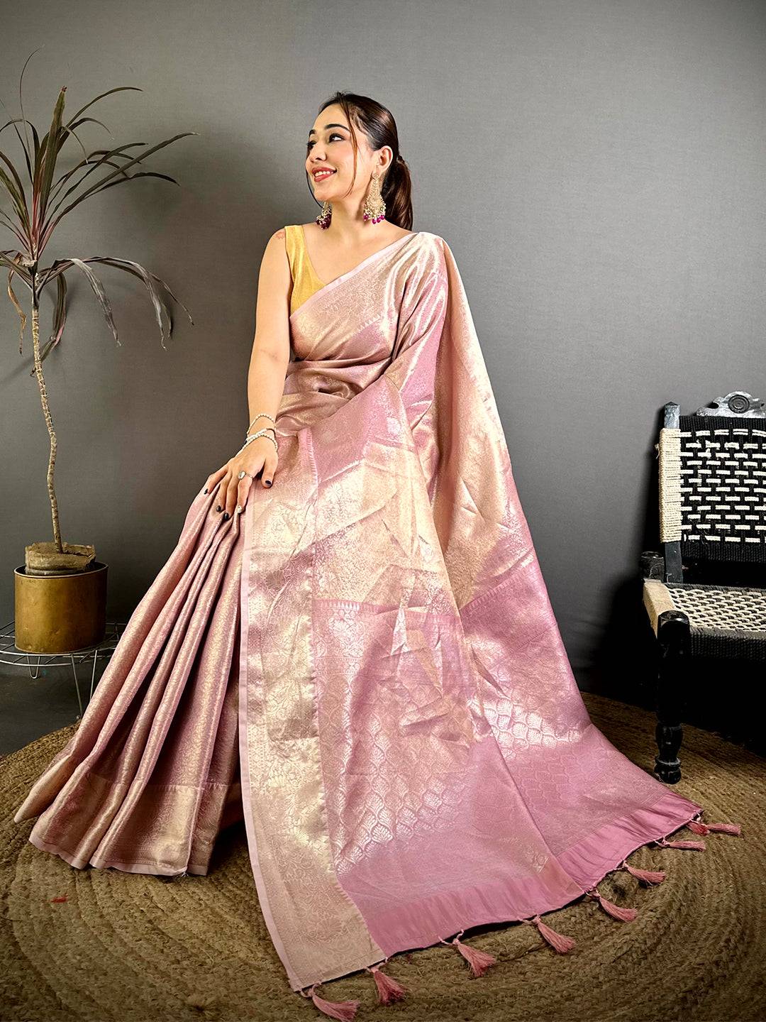 Exclusive Kanjivaram Tissue Designer Pattu Saree