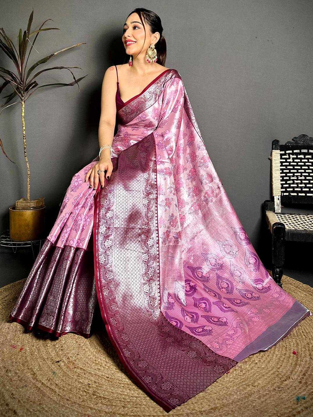 Regal Zari One Gram Tissue Kanchi Pattu Saree