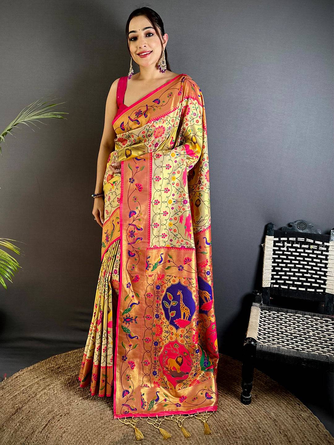 Royal Cream Patola Paithani Pattu Saree