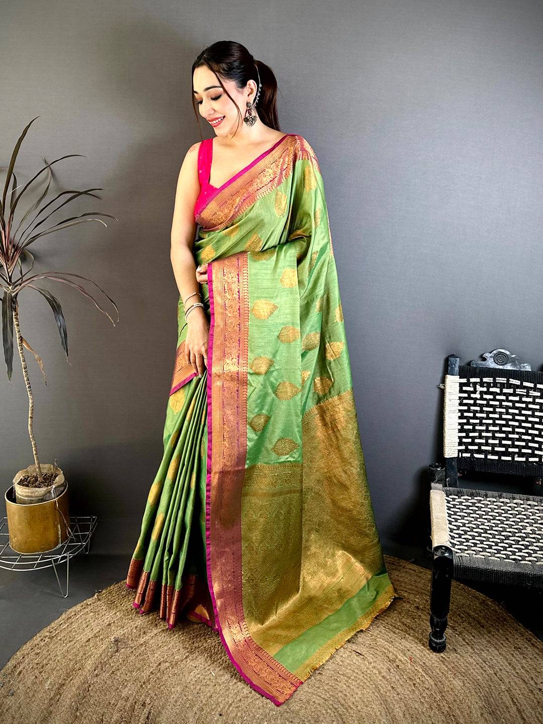 Elegant Katan Tussar Feel Zari Border Pattu Saree