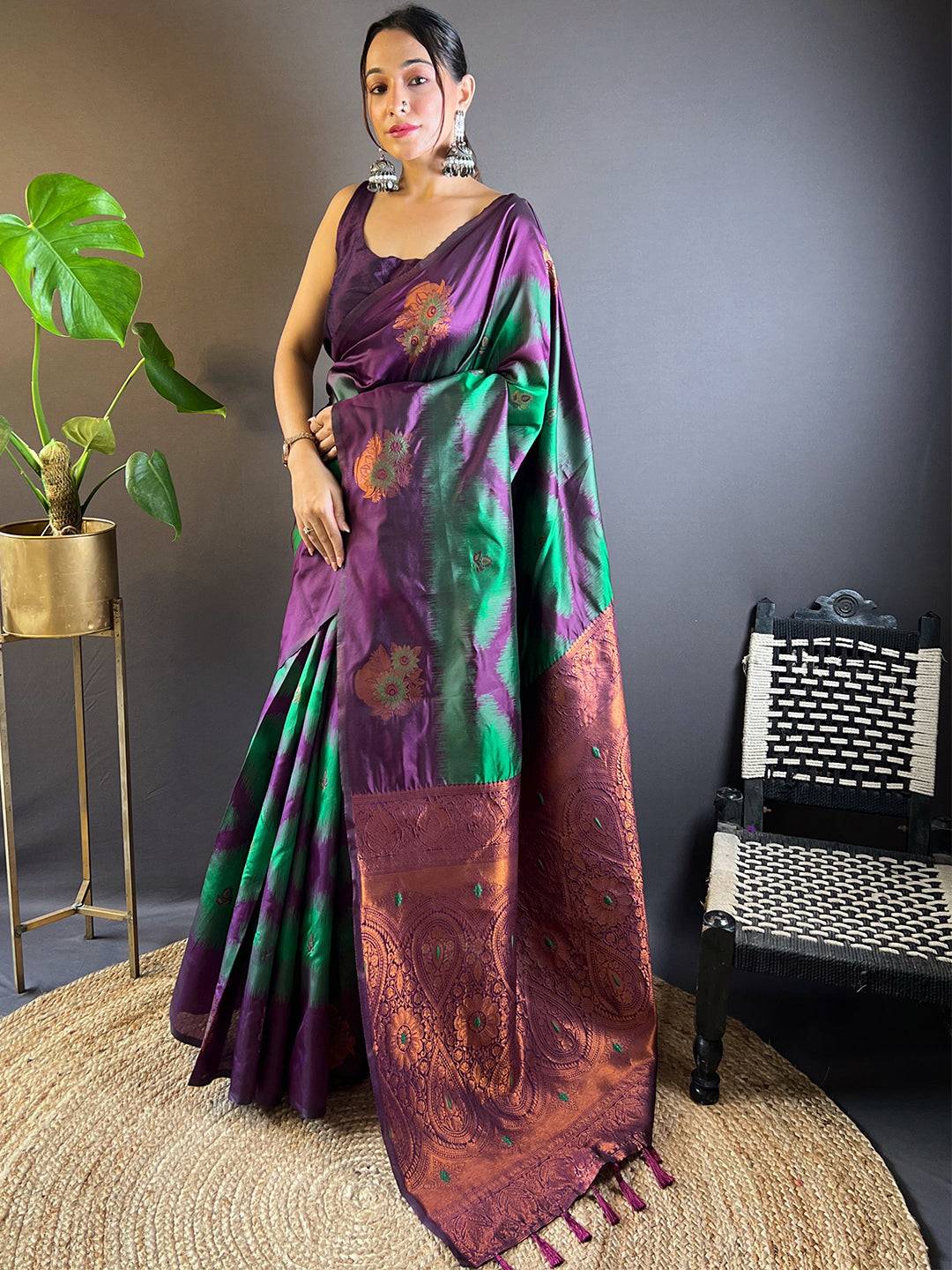 Dark Green Tussar Silk Ikkat Weaving Pattu Saree