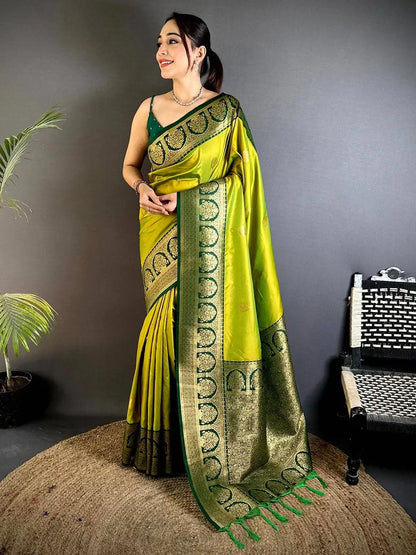 Graceful Soft Silk Pattu Swan Motif Saree


