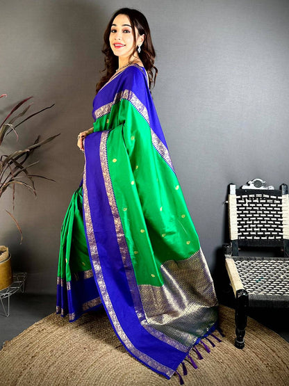 Emerald Green Dual Tone Gadwal Pattu Saree