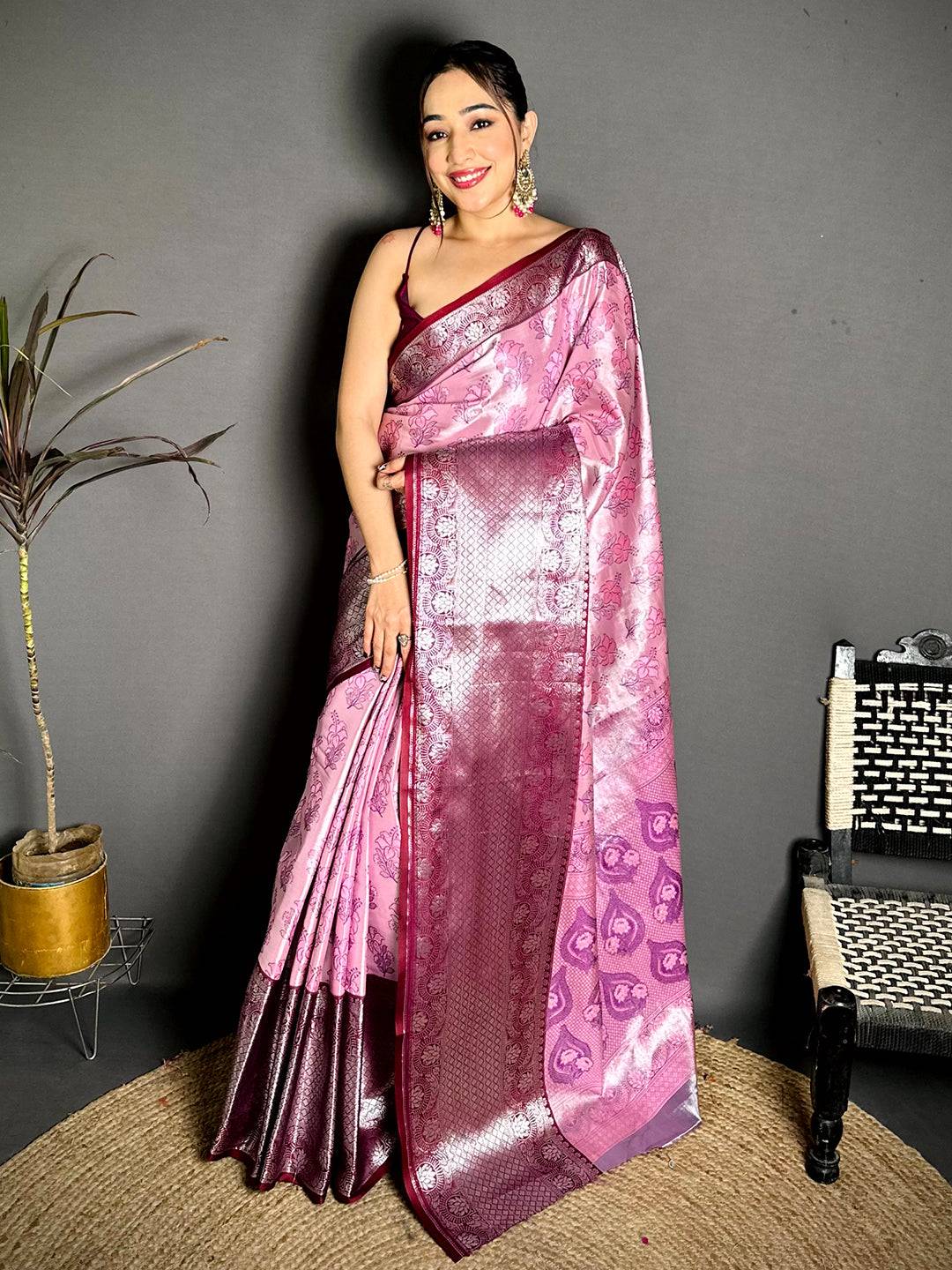 Regal Zari One Gram Tissue Kanchi Pattu Saree