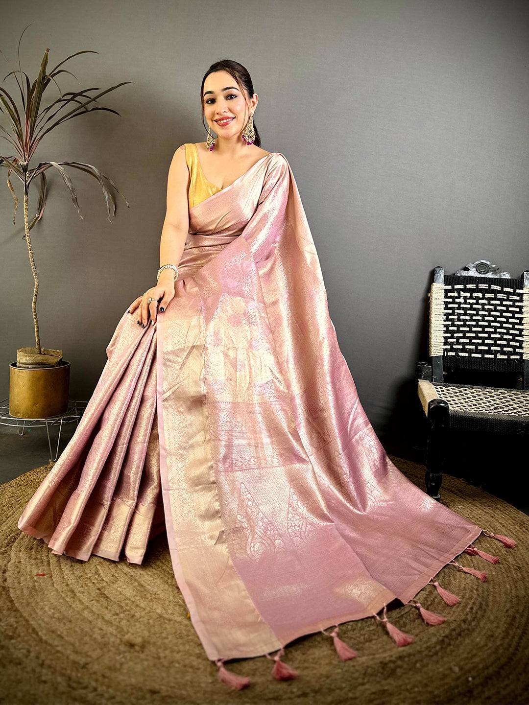 Classic Kanjivaram Zari Tissue Rich Pallu Pattu Saree
