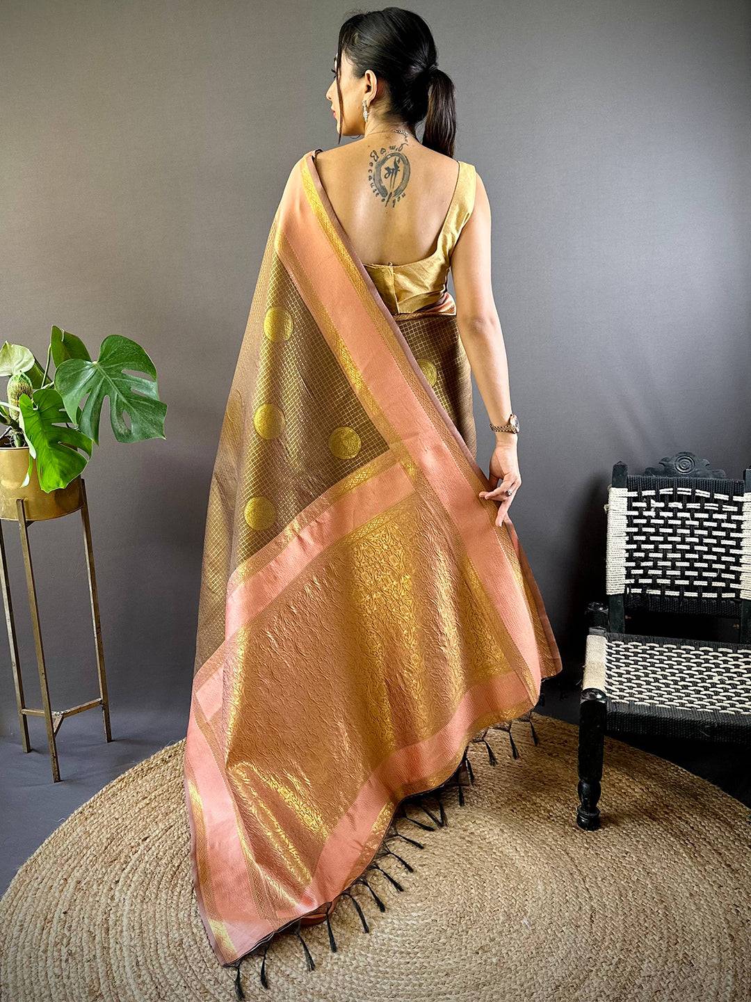 Royal Chex Radiance Banarasi Pattu Saree