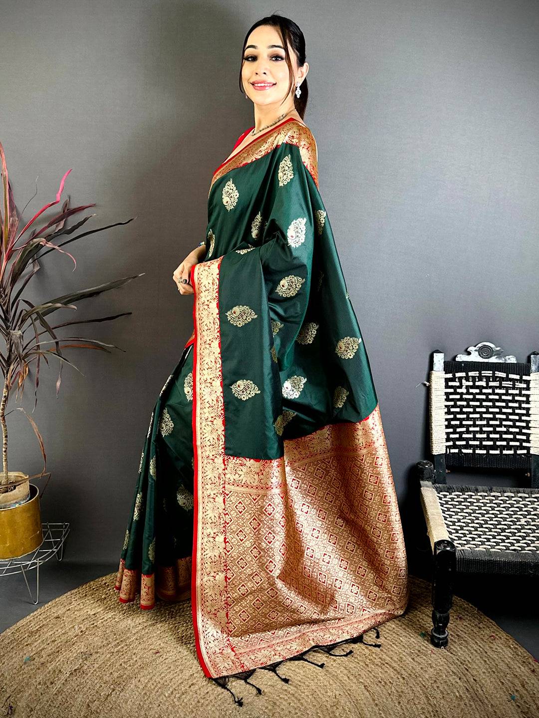 Emerald Green Soft Silk Gadwal Pattu Saree