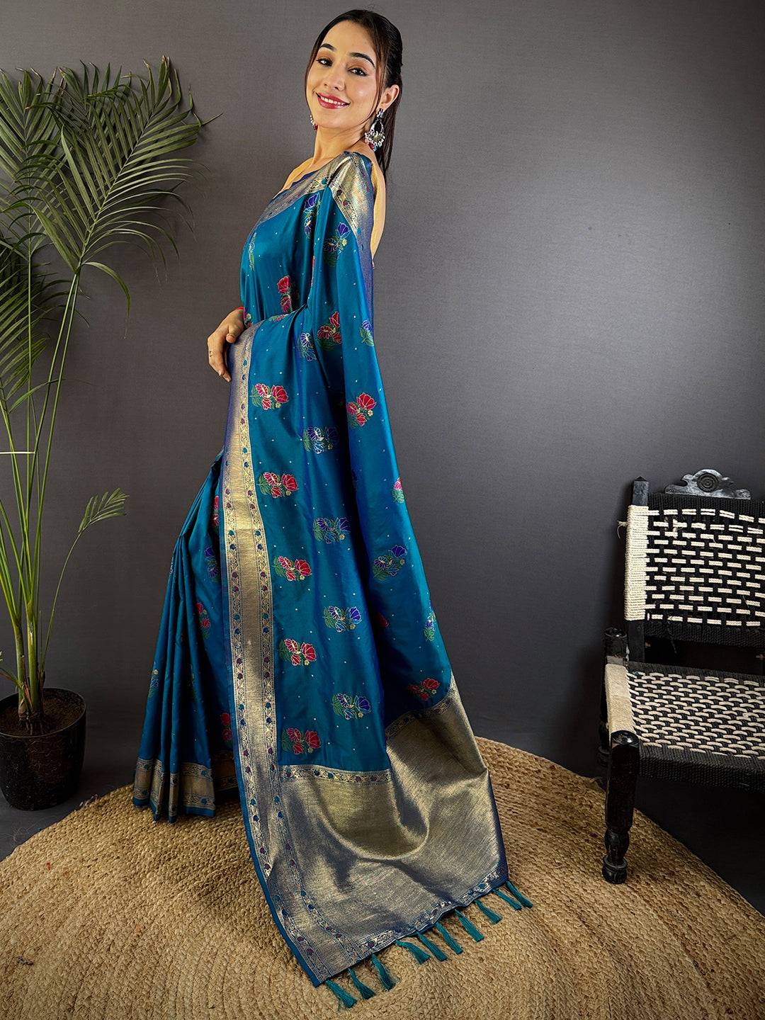 Sky Soft Silk Flowerport Minakari Pattu Saree