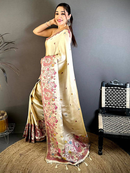 Elegant Paisley Jacquard Zari Weaving Pattu Saree