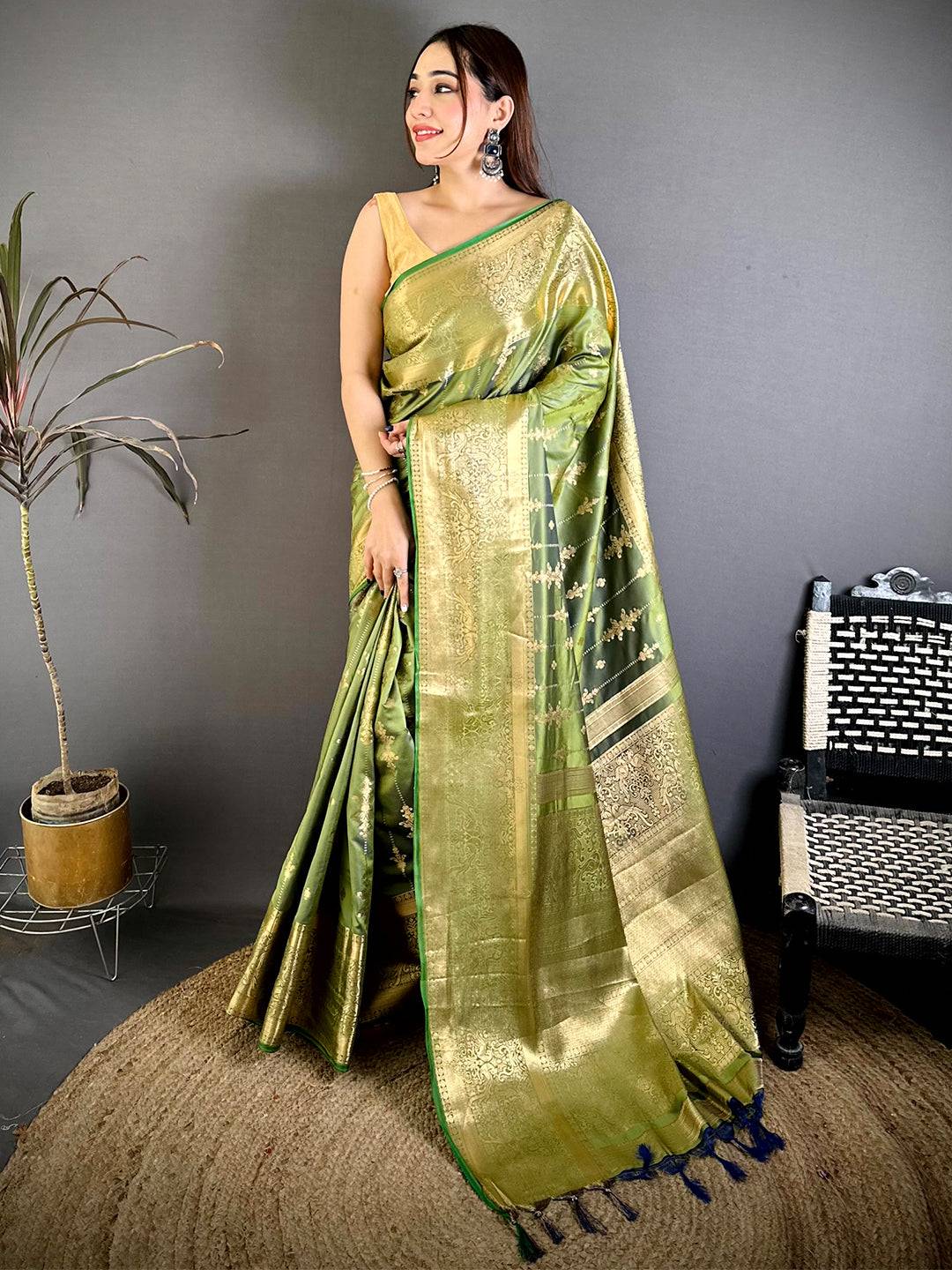 Radiant Banarasi Katan Big Zari Border Pattu Saree