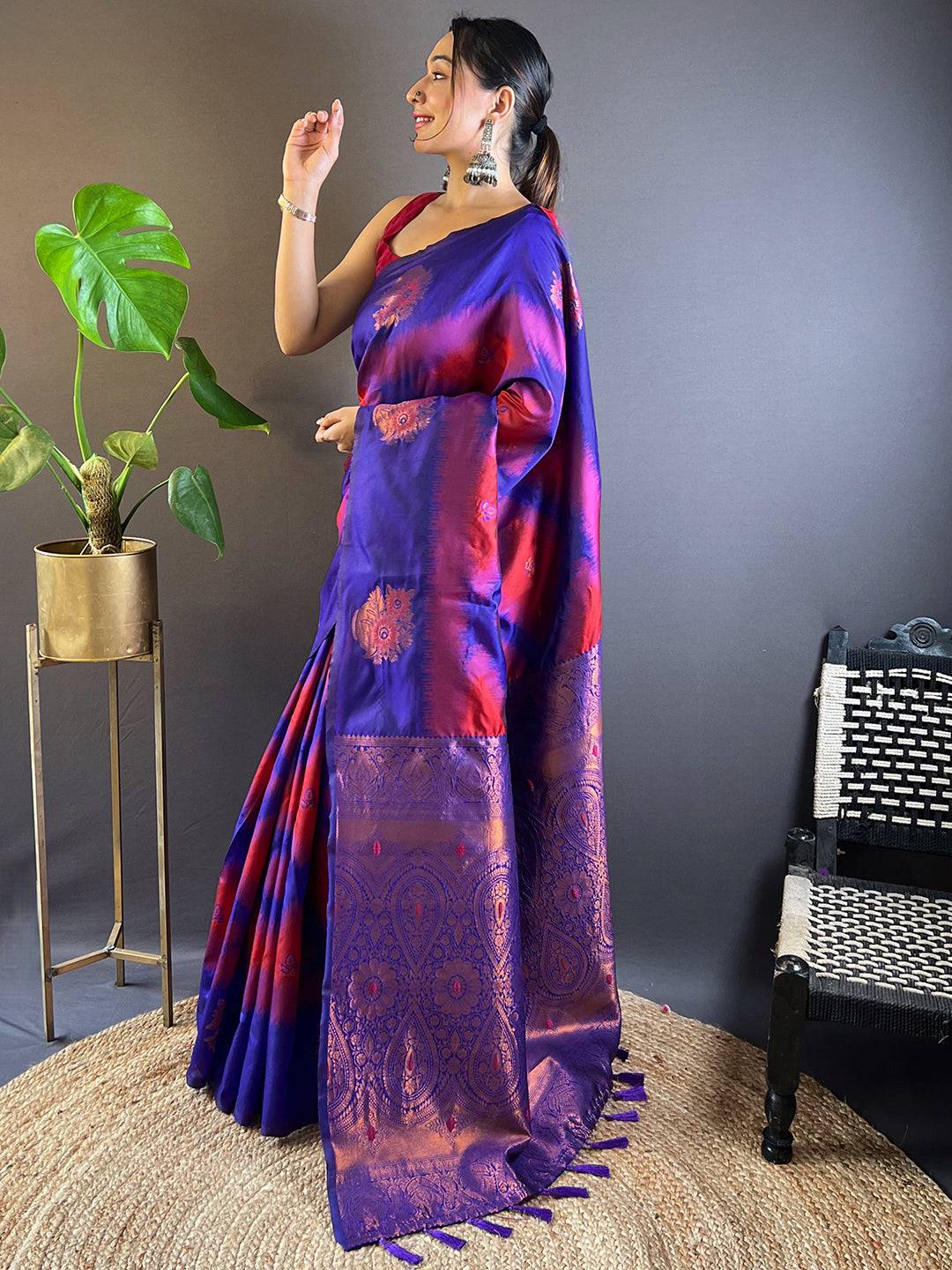 Rose Red Tussar Silk Ikkat Weaving Pattu Saree