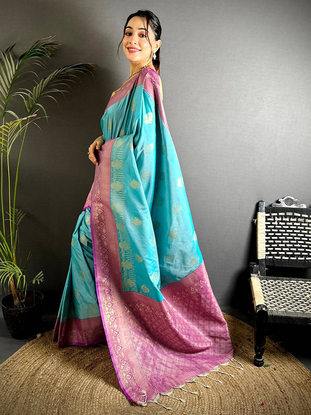 Soft Silk Bali Jewellery Zari Butta Pattu Saree