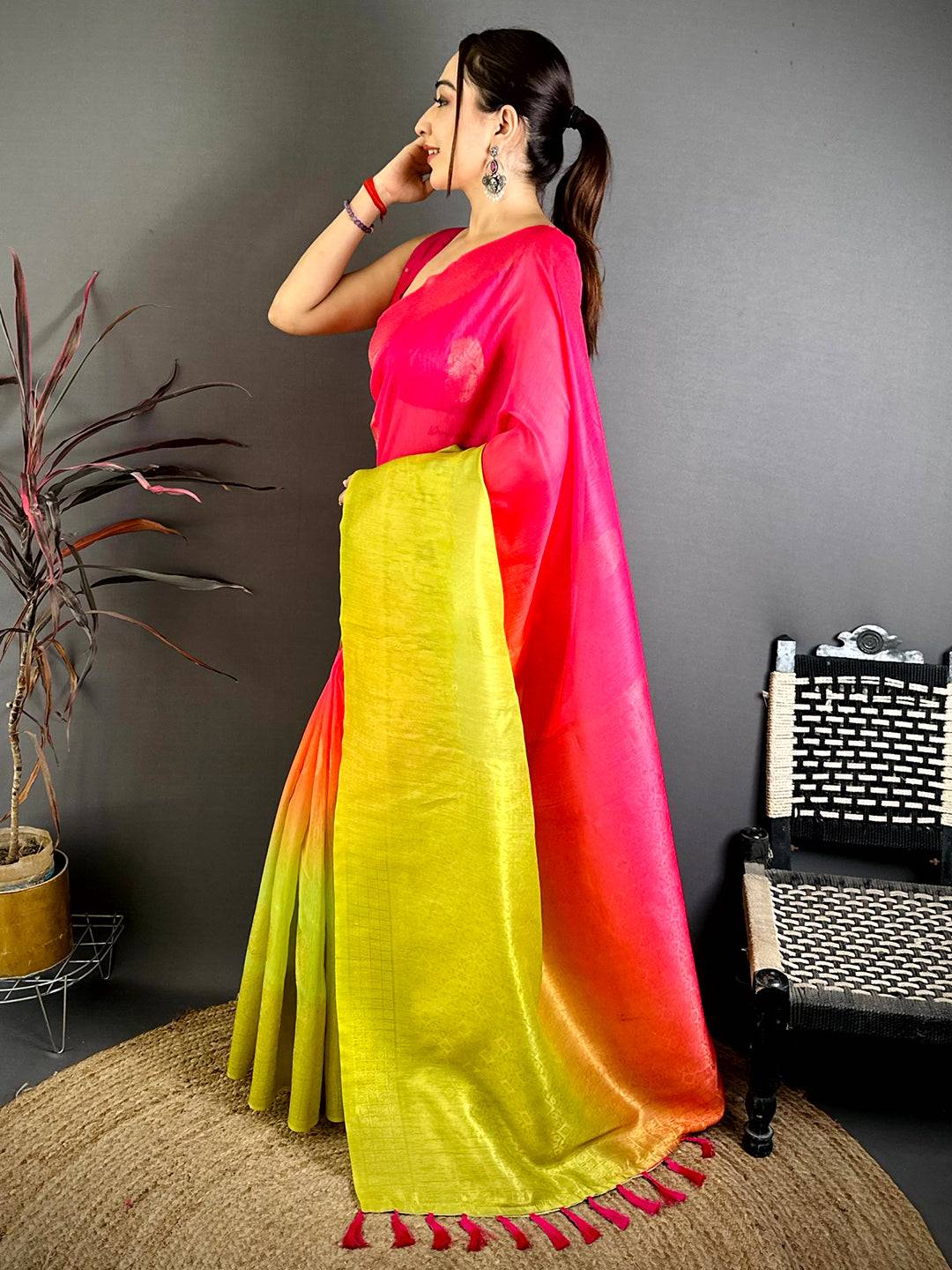 Classic Slub 4D Print Pallu Pattu Saree