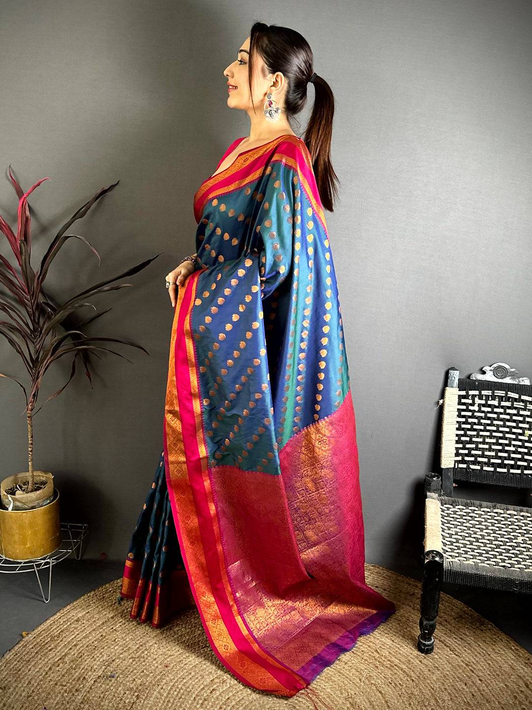 Royal Bantex Border Banarasi Pattu Saree

