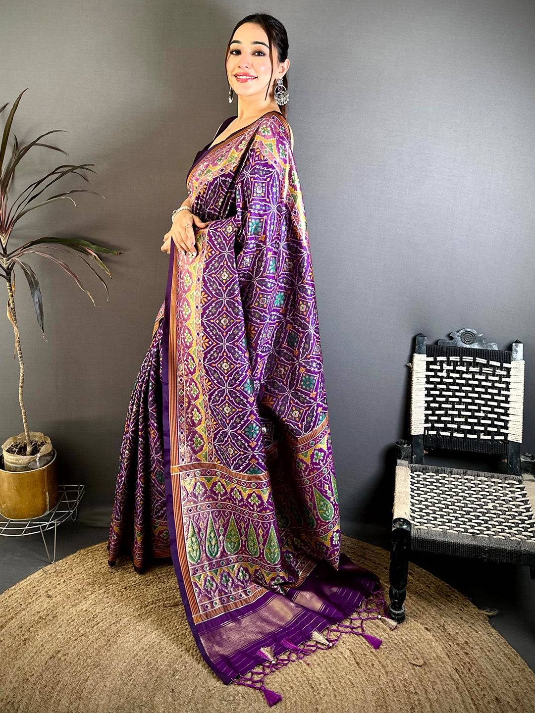 Vibrant Purple Soft Silk Patola Weaving Pattu Saree
