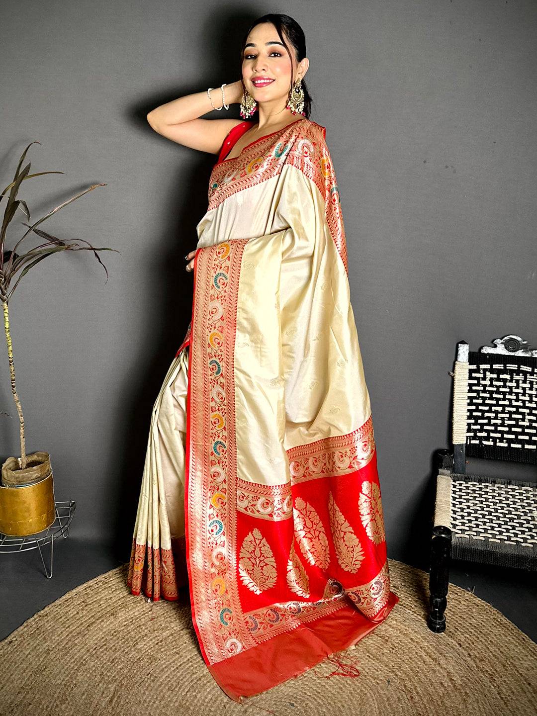 Cream Soft Silk Kanjivaram Pattu Saree