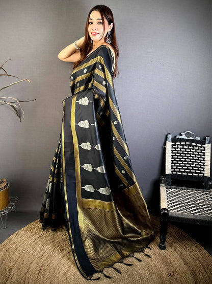 Elegant Banarasi Gold Silver Butta Pattu Saree
