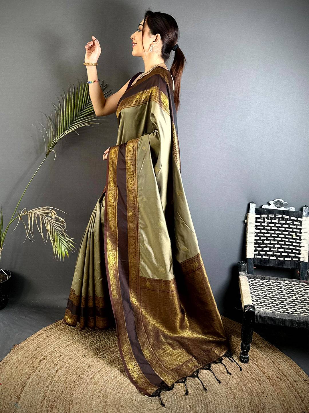 Classic Peacock Zari Gadwal Silk Pattu Saree