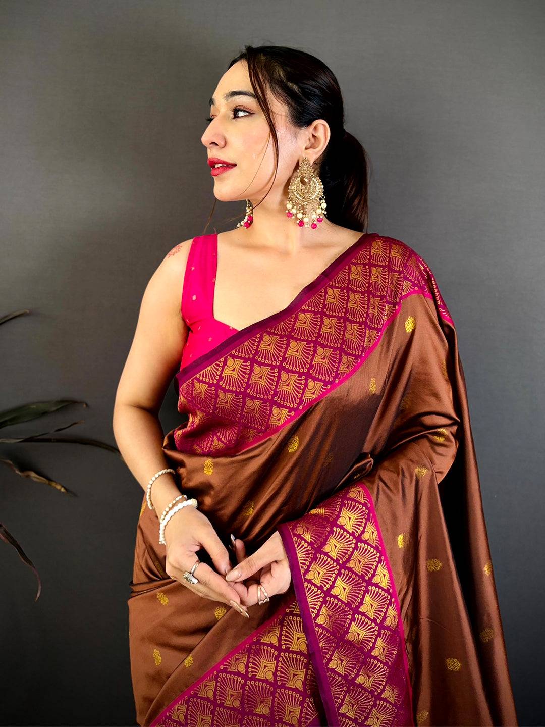 Stylish Ethnic Motif Rich Pallu Soft Silk Pattu Saree