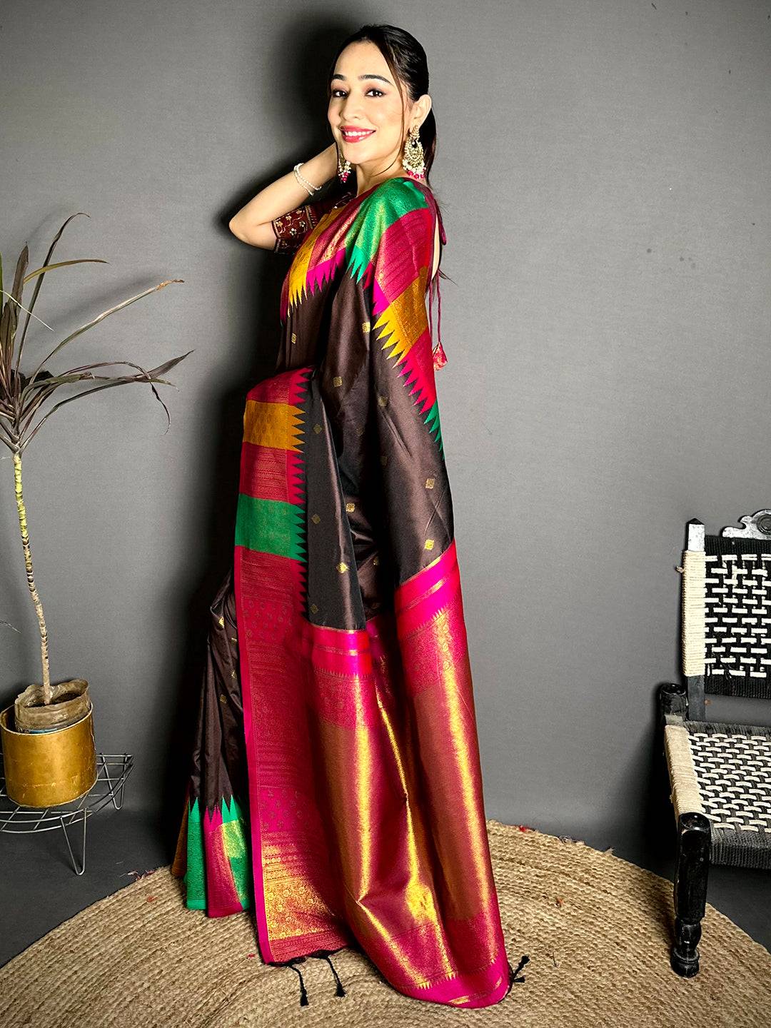 Stylish Kanchi Rudraksha Zari Butta Patttu Saree