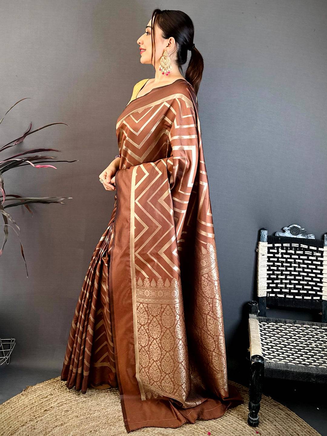 Brown Geometric Zari Weave Banarasi Pattu Saree